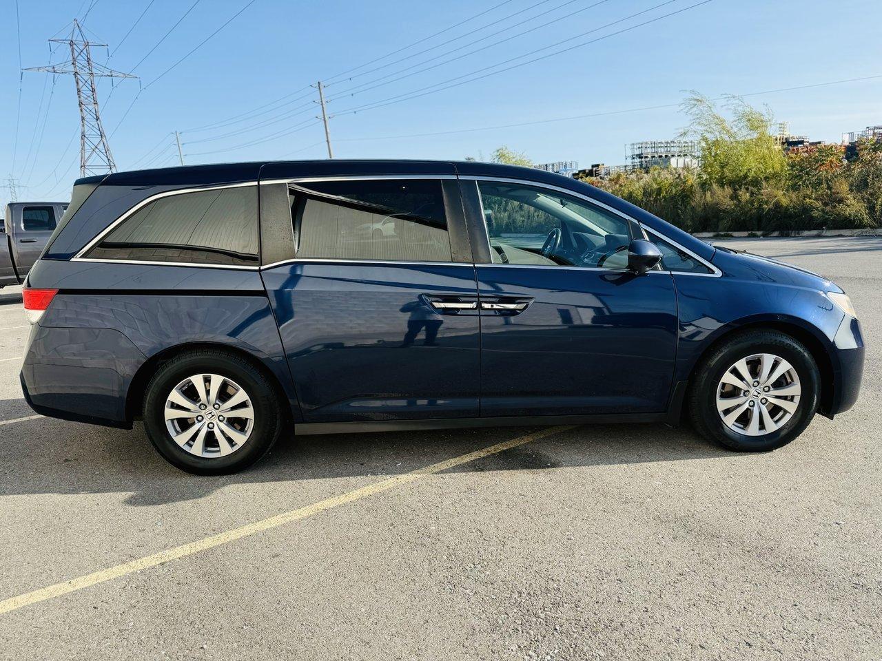 2016 Honda Odyssey EX **CLEAN CARFAX** - Photo #4