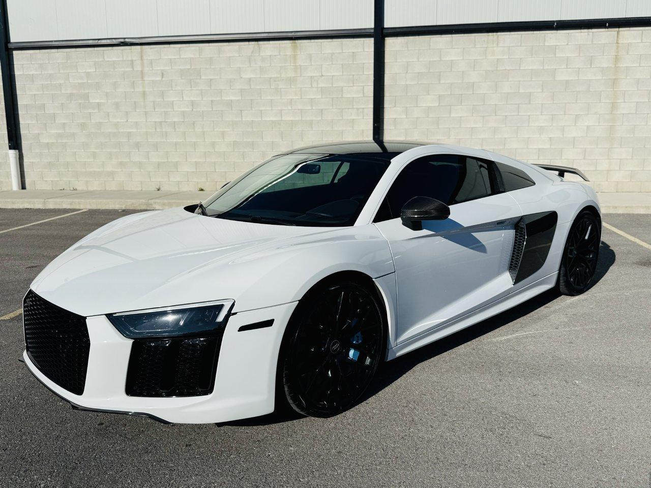 2017 Audi R8 V10 PLUS **LeMans EDITION** - Photo #1