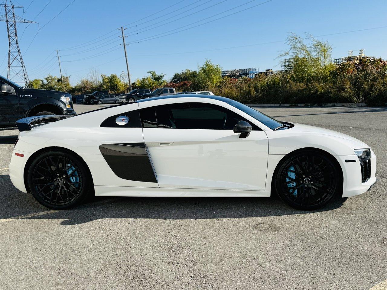 2017 Audi R8 V10 PLUS **LeMans EDITION** Photo3