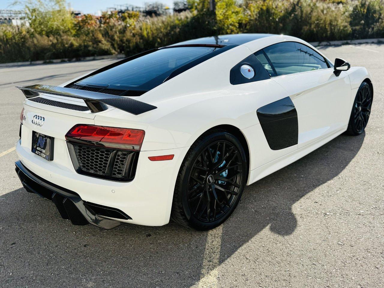 2017 Audi R8 V10 PLUS **LeMans EDITION** Photo4