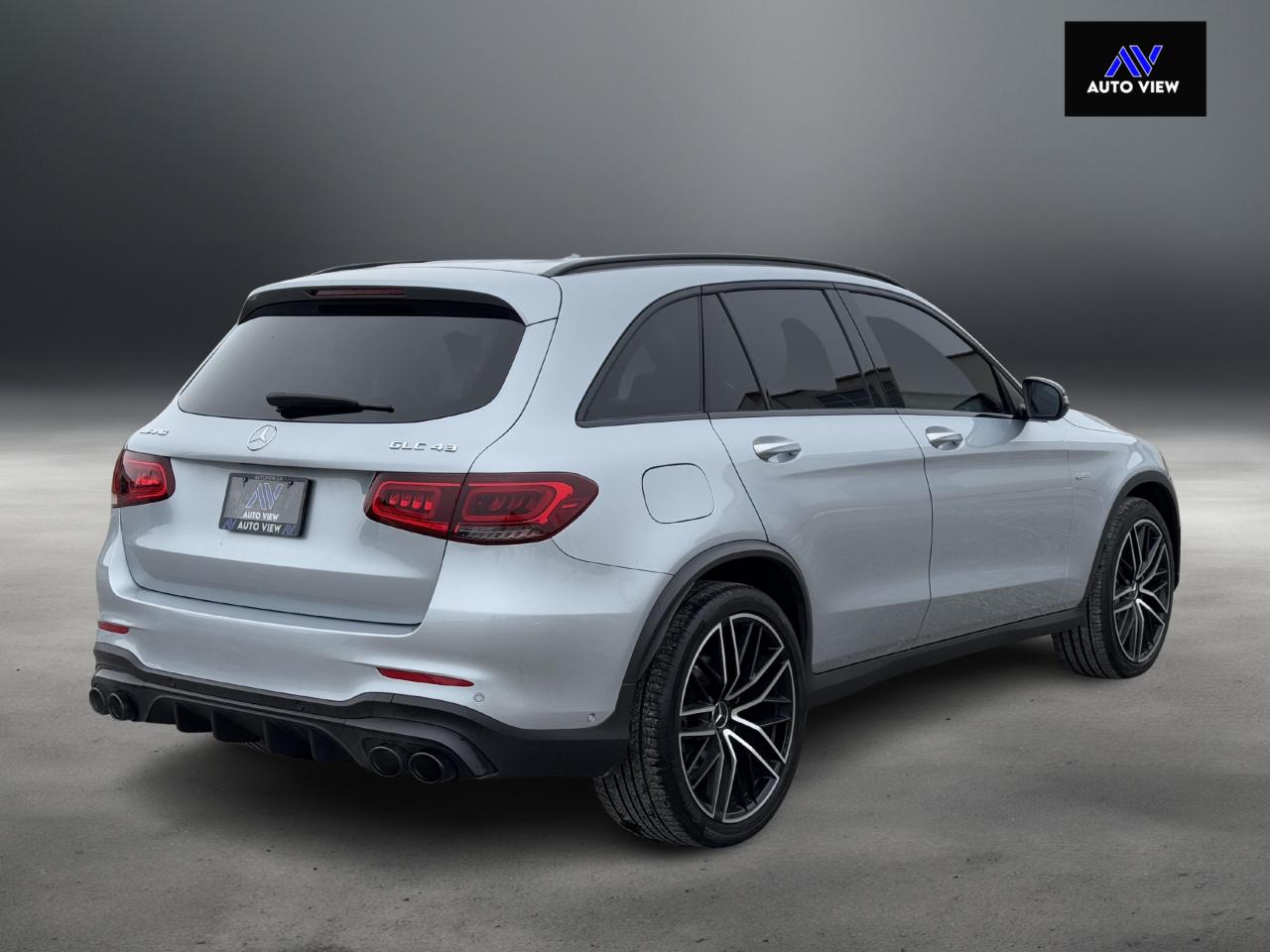 2022 Mercedes-Benz GLC-Class AMG GLC 43 **RED LEATHER INTERIOR** Photo4