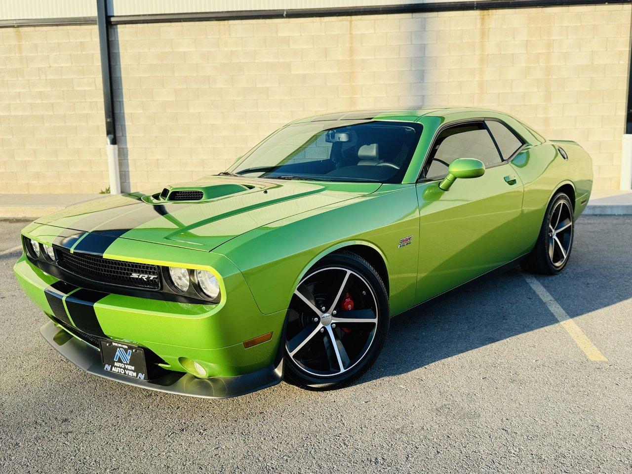 2011 Dodge Challenger SRT8 **SHAKER PACKAGE**