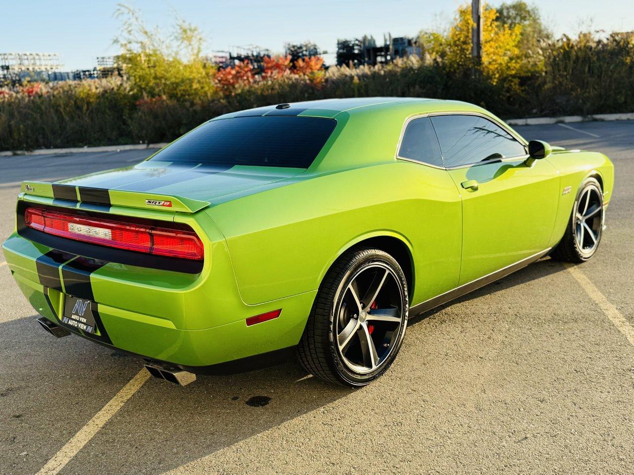 2011 Dodge Challenger SRT8 **SHAKER PACKAGE** Photo4