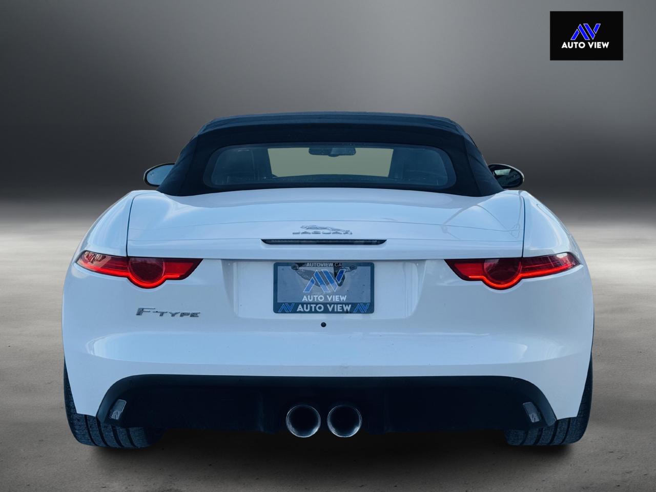 2016 Jaguar F-Type Convertible **CLEAN CARFAX REPORT** - Photo #6