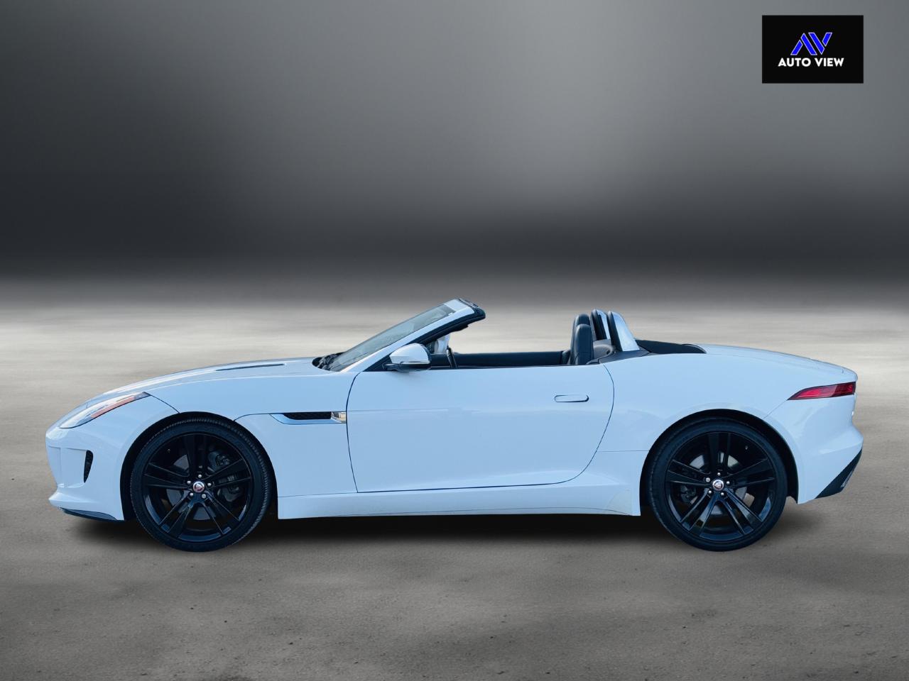 2016 Jaguar F-Type Convertible **CLEAN CARFAX REPORT** - Photo #12