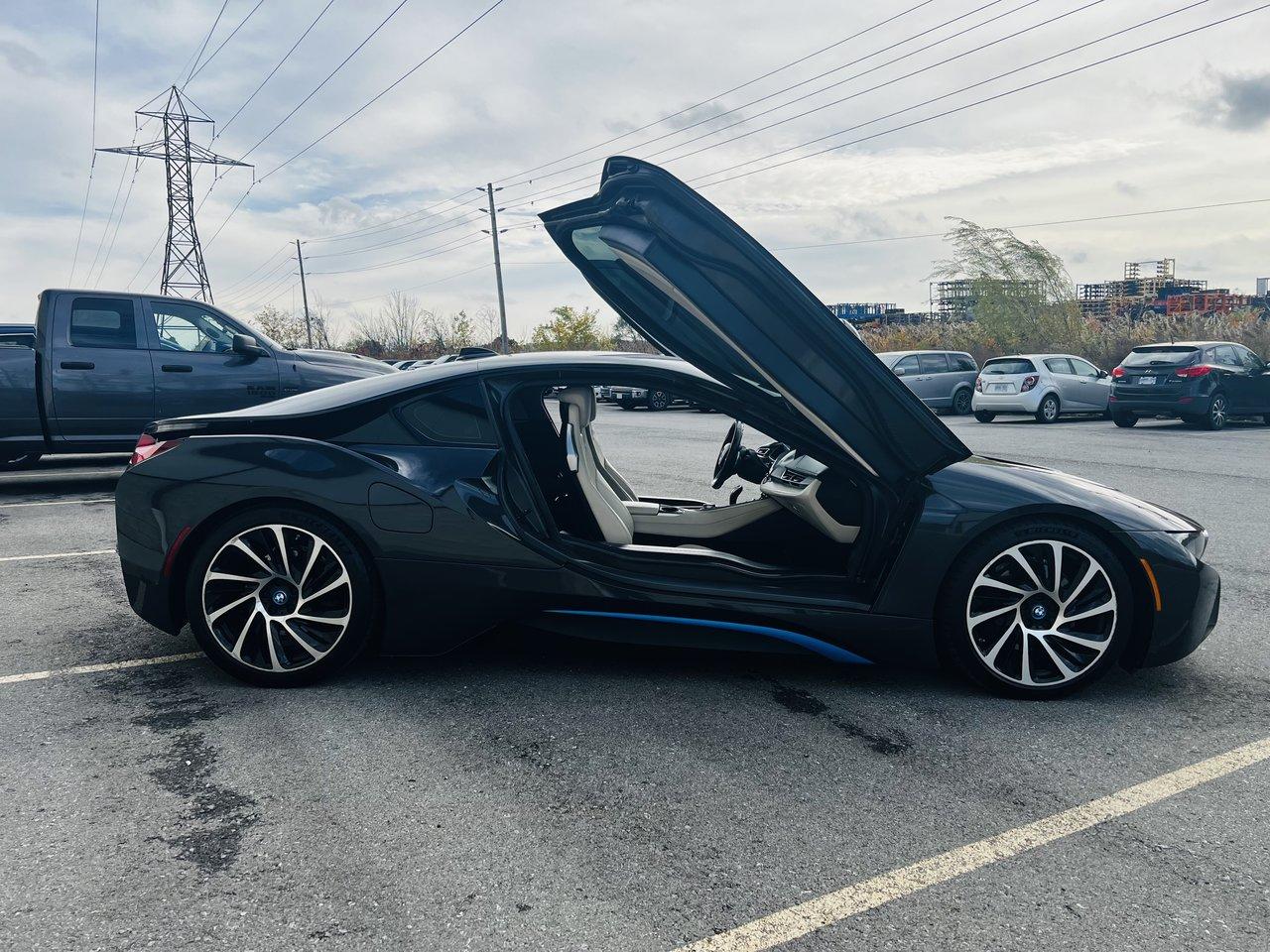 2015 BMW i8 **357 HP / 420 LB-FT** - Photo #4