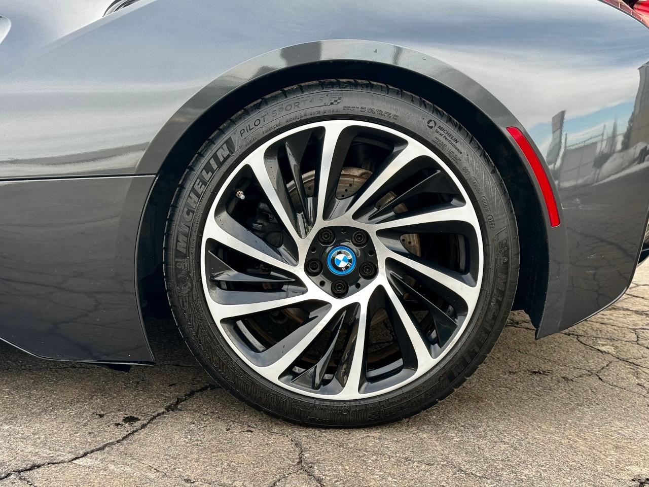 2015 BMW i8 **357 HP / 420 LB-FT** - Photo #20