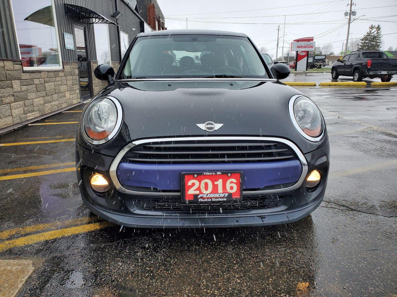 2016 MINI Cooper HB-6SP MANUAL-SUNROOF-LEATHER-BLUETOOTH - Photo #7