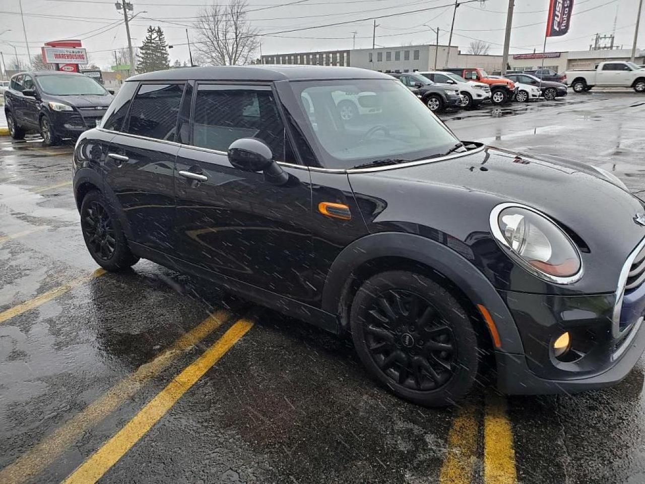 2016 MINI Cooper HB-6SP MANUAL-SUNROOF-LEATHER-BLUETOOTH - Photo #5