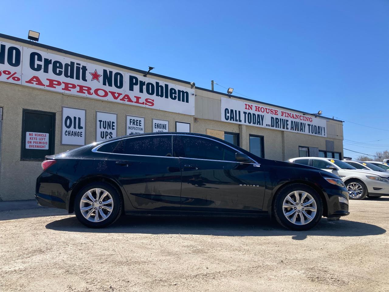 2019 Chevrolet Malibu 4dr Sdn LT w/1LT - Photo #2