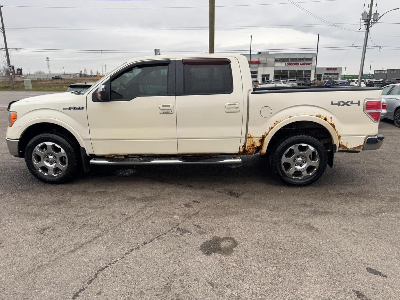 2009 Ford F-150 LARIAT, 4X4, LEATHER, RUNS WELL, AS IS SPECIAL - Photo #2