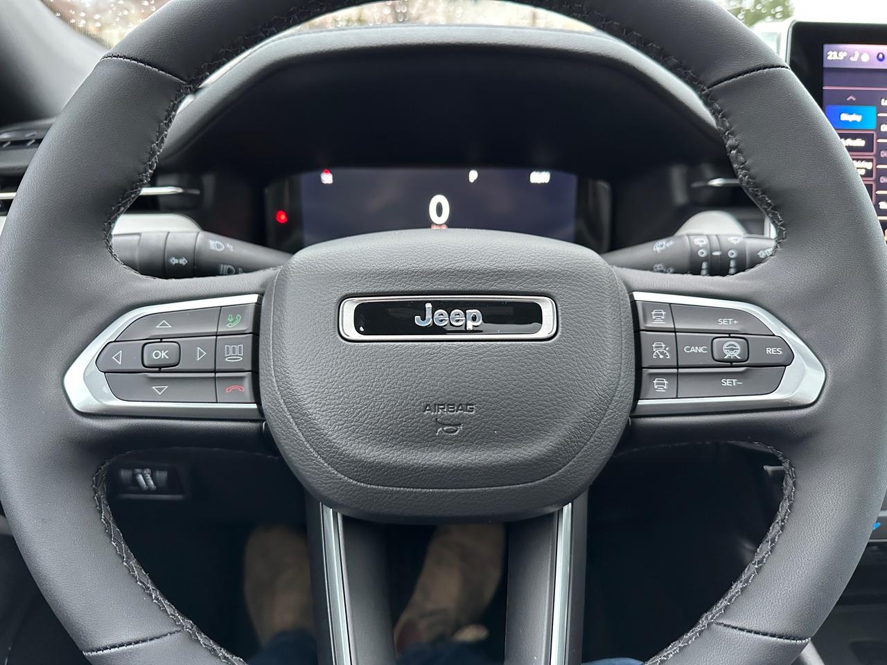 2025 Jeep Compass LIMITED Photo