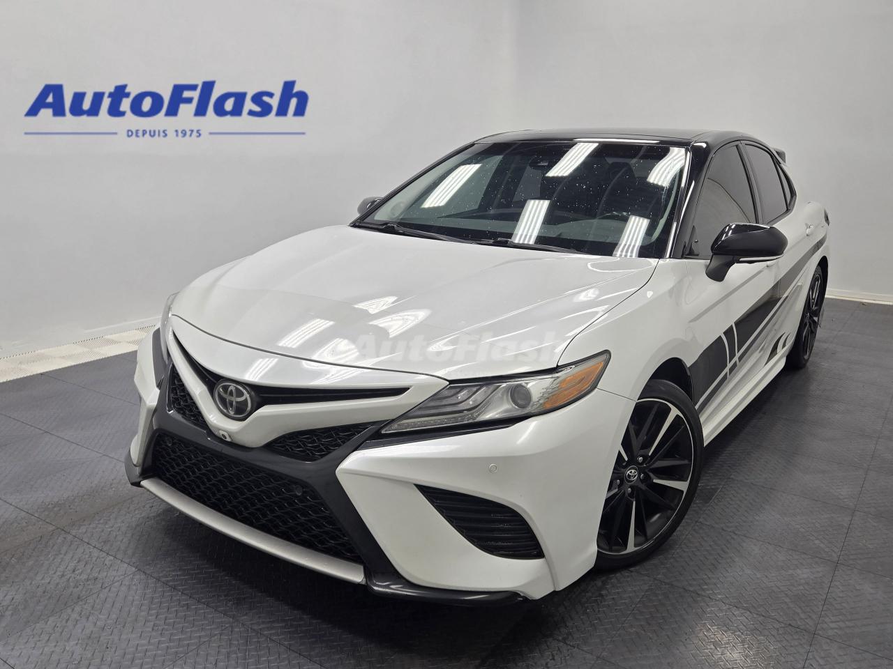 Used 2018 Toyota Camry XSE V6, SON JBL, CAMERA, CARPLAY, TOIT PANORAMIQUE for sale in Saint-Hubert, QC