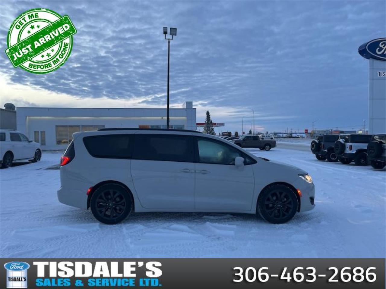 Used 2020 Chrysler Pacifica Touring-L  - Leather Seats for sale in Kindersley, SK