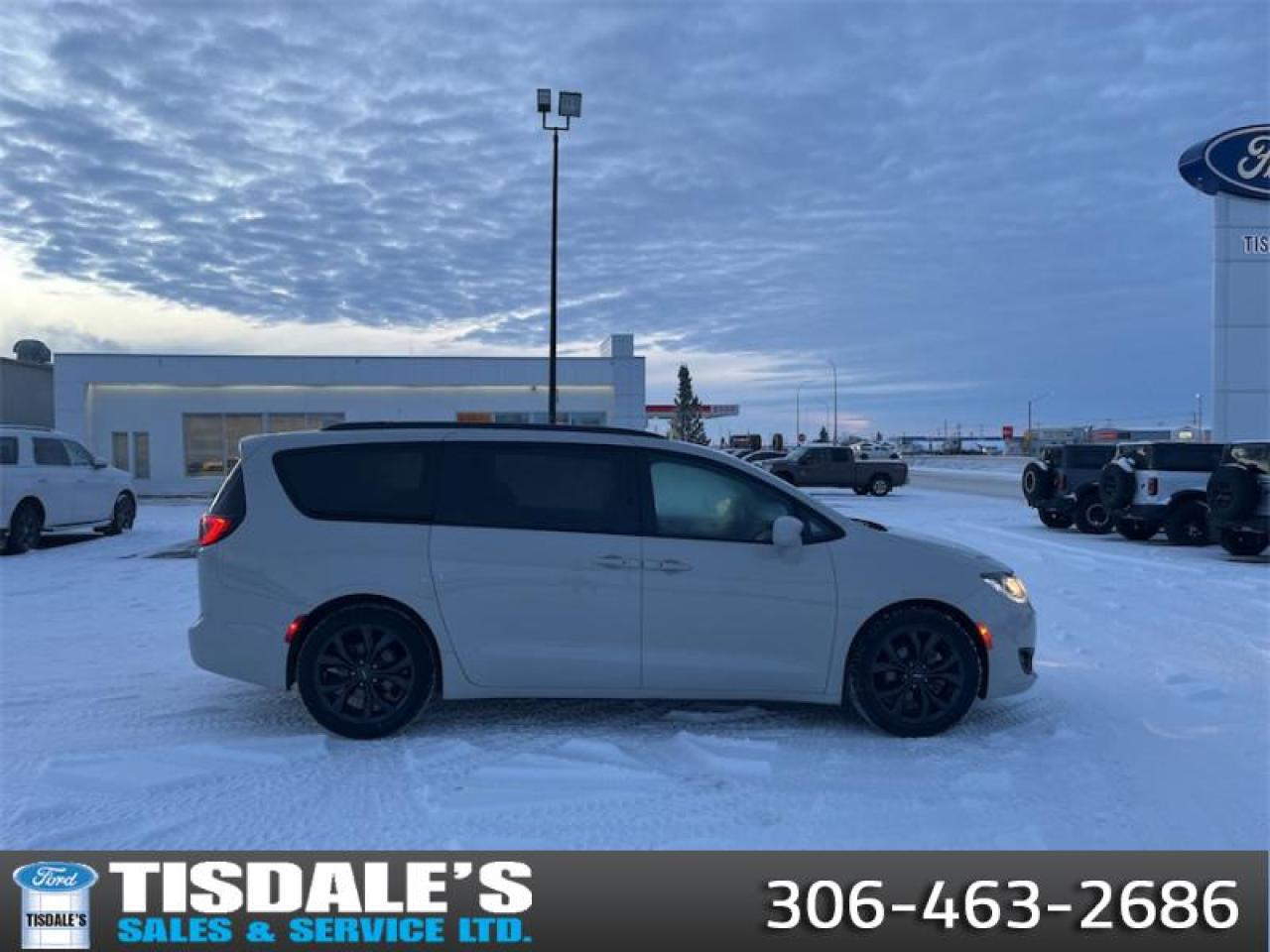 Used 2020 Chrysler Pacifica Touring-L  - Leather Seats for sale in Kindersley, SK