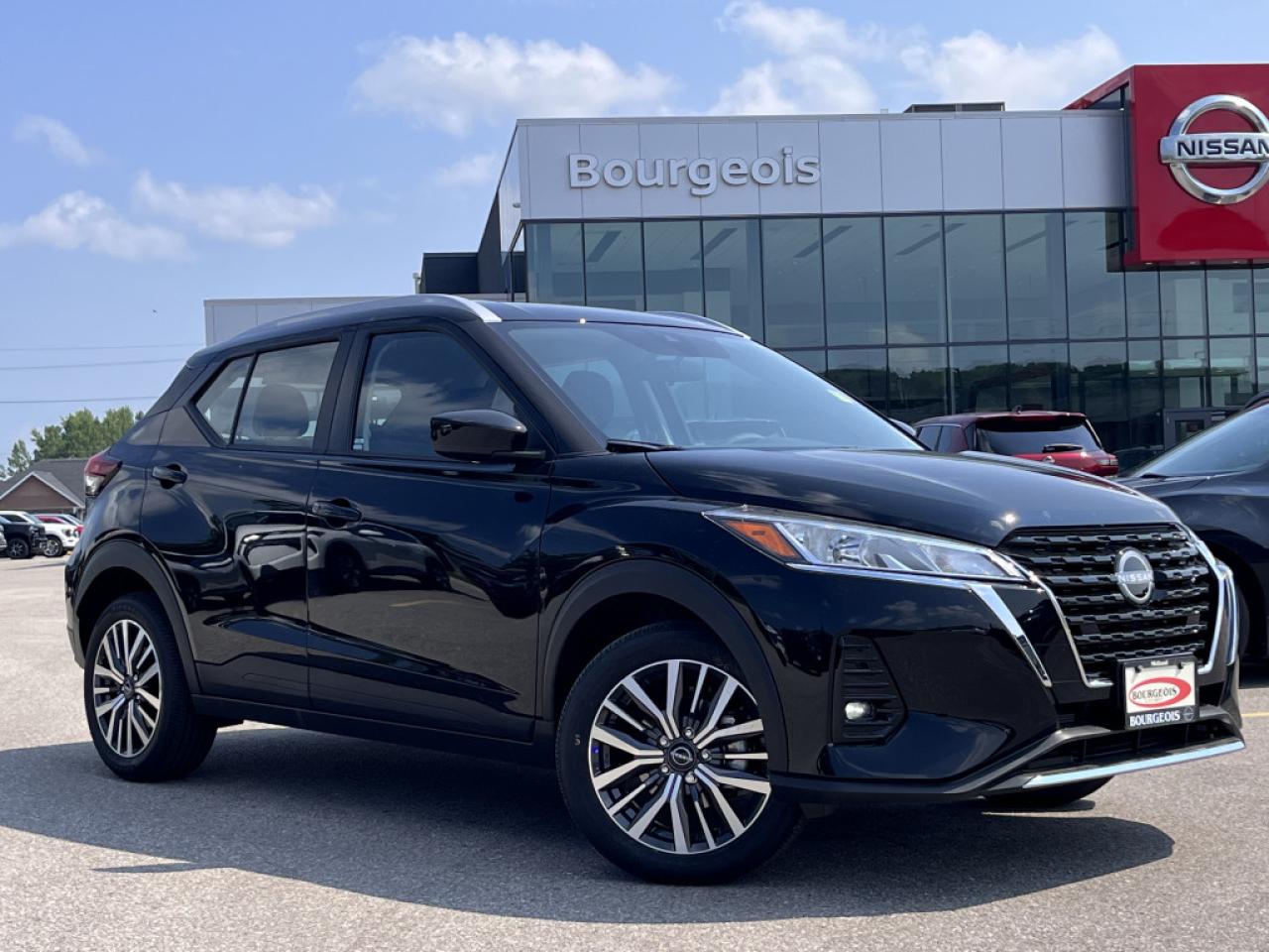 <br> <br>  Welcome. <br> <br><br> <br> This super black SUV  has a cvt transmission and is powered by a  122HP 1.6L 4 Cylinder Engine.<br> <br> Our Kicks Plays trim level is SV. <br><br> <br>To apply right now for financing use this link : <a href=https://www.bourgeoisnissan.com/finance/ target=_blank>https://www.bourgeoisnissan.com/finance/</a><br><br> <br/><br>Discount on vehicle represents the Cash Purchase discount applicable and is inclusive of all non-stackable and stackable cash purchase discounts from Nissan Canada and Bourgeois Midland Nissan and is offered in lieu of sub-vented lease or finance rates. To get details on current discounts applicable to this and other vehicles in our inventory for Lease and Finance customer, see a member of our team. </br></br>Since Bourgeois Midland Nissan opened its doors, we have been consistently striving to provide the BEST quality new and used vehicles to the Midland area. We have a passion for serving our community, and providing the best automotive services around.Customer service is our number one priority, and this commitment to quality extends to every department. That means that your experience with Bourgeois Midland Nissan will exceed your expectations  whether youre meeting with our sales team to buy a new car or truck, or youre bringing your vehicle in for a repair or checkup.Building lasting relationships is what were all about. We want every customer to feel confident with his or her purchase, and to have a stress-free experience. Our friendly team will happily give you a test drive of any of our vehicles, or answer any questions you have with NO sales pressure.We look forward to welcoming you to our dealership located at 760 Prospect Blvd in Midland, and helping you meet all of your auto needs!<br> Come by and check out our fleet of 40+ used cars and trucks and 120+ new cars and trucks for sale in Midland.  o~o