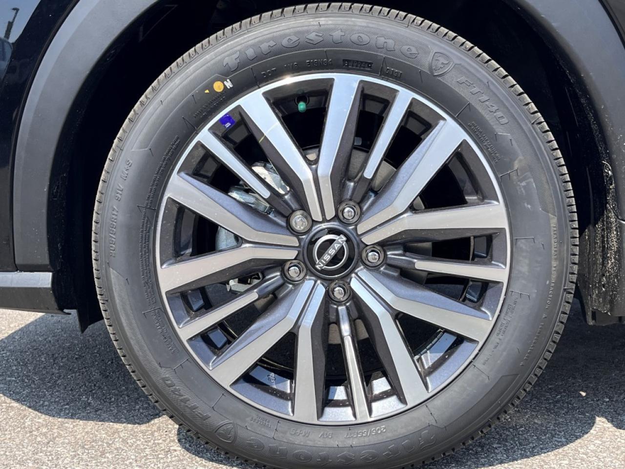 2025 Nissan Kicks Play SV FWD Photo