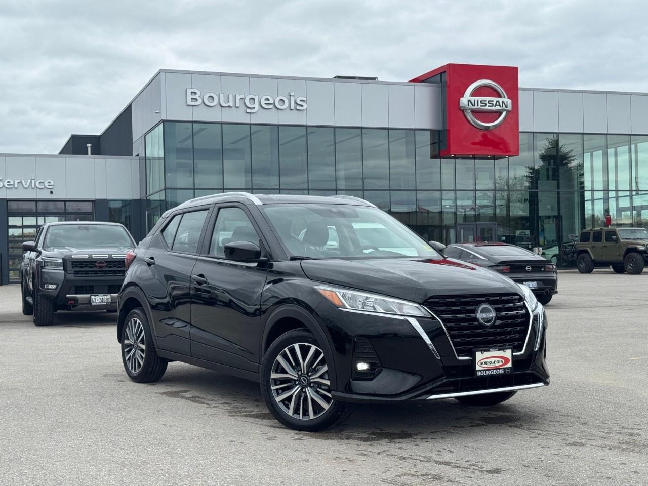 2025 Nissan Kicks Play SV FWD Photo0
