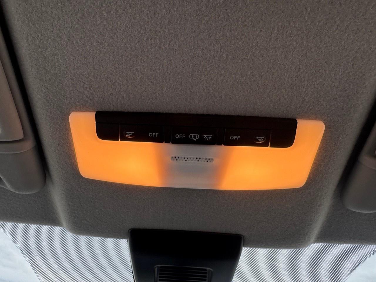 2025 Nissan Kicks Play SV FWD Photo