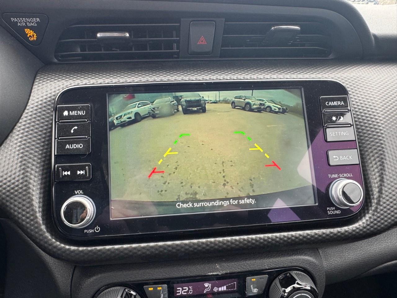 2025 Nissan Kicks Play SV FWD Photo