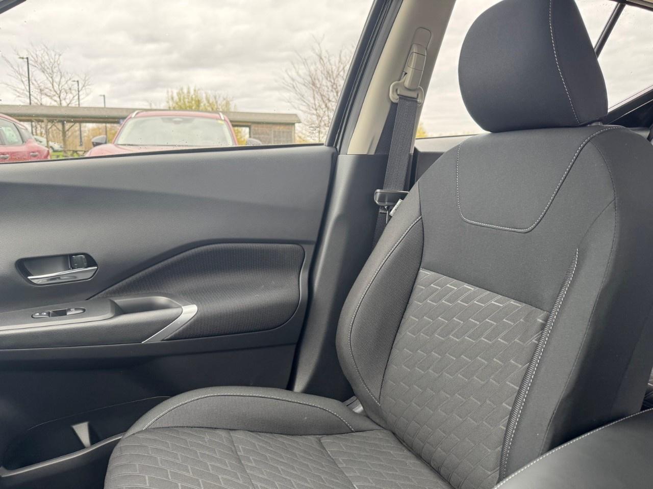 2025 Nissan Kicks Play SV FWD Photo