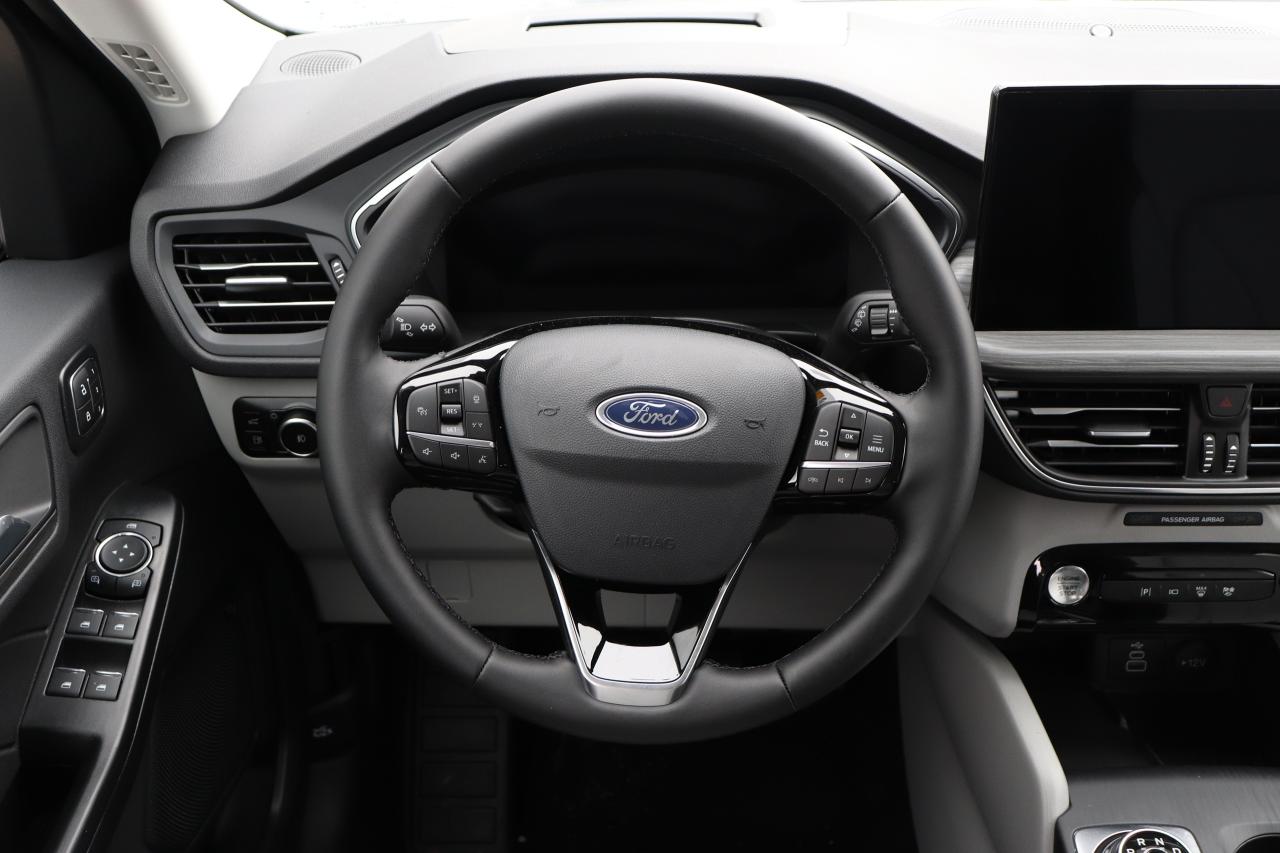 2025 Ford Escape PHEV FWD Photo5