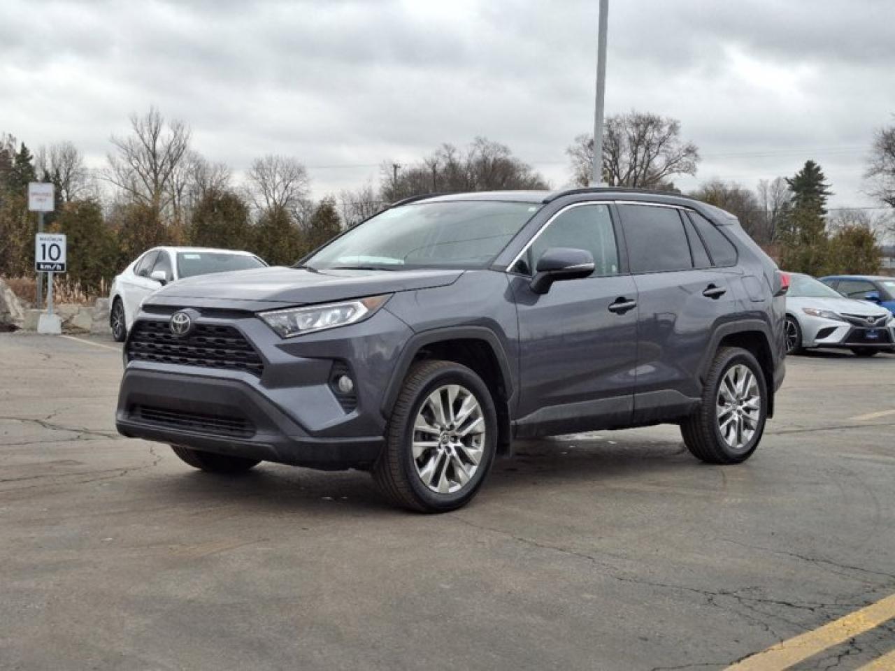 Used 2020 Toyota RAV4 XLE Premium AWD | Leather | Sunroof | Radar Cruise | Heated Seats | Rear Camera | Alloy Wheels for sale in Guelph, ON