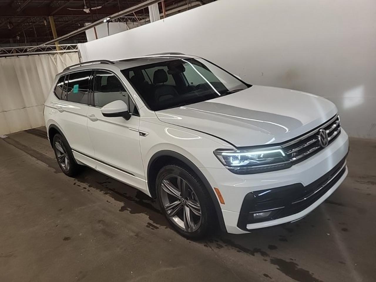 Used 2021 Volkswagen Tiguan Highline  AWD | R-Line | 3rd Row Seating | Adaptive Cruise | Leather | Pano Roof | Nav for sale in Guelph, ON