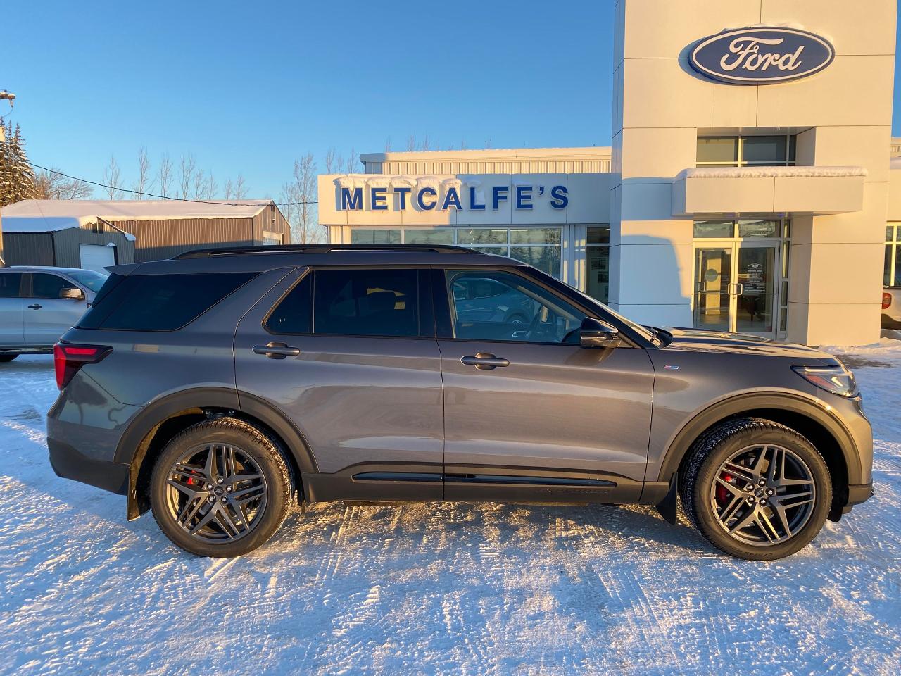 New 2025 Ford Explorer ST-LINE 4WD for sale in Treherne, MB