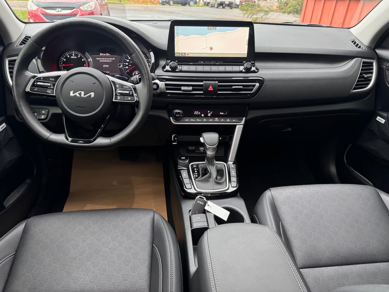 2023 Kia Seltos SX TURBO  AWD - Photo #10