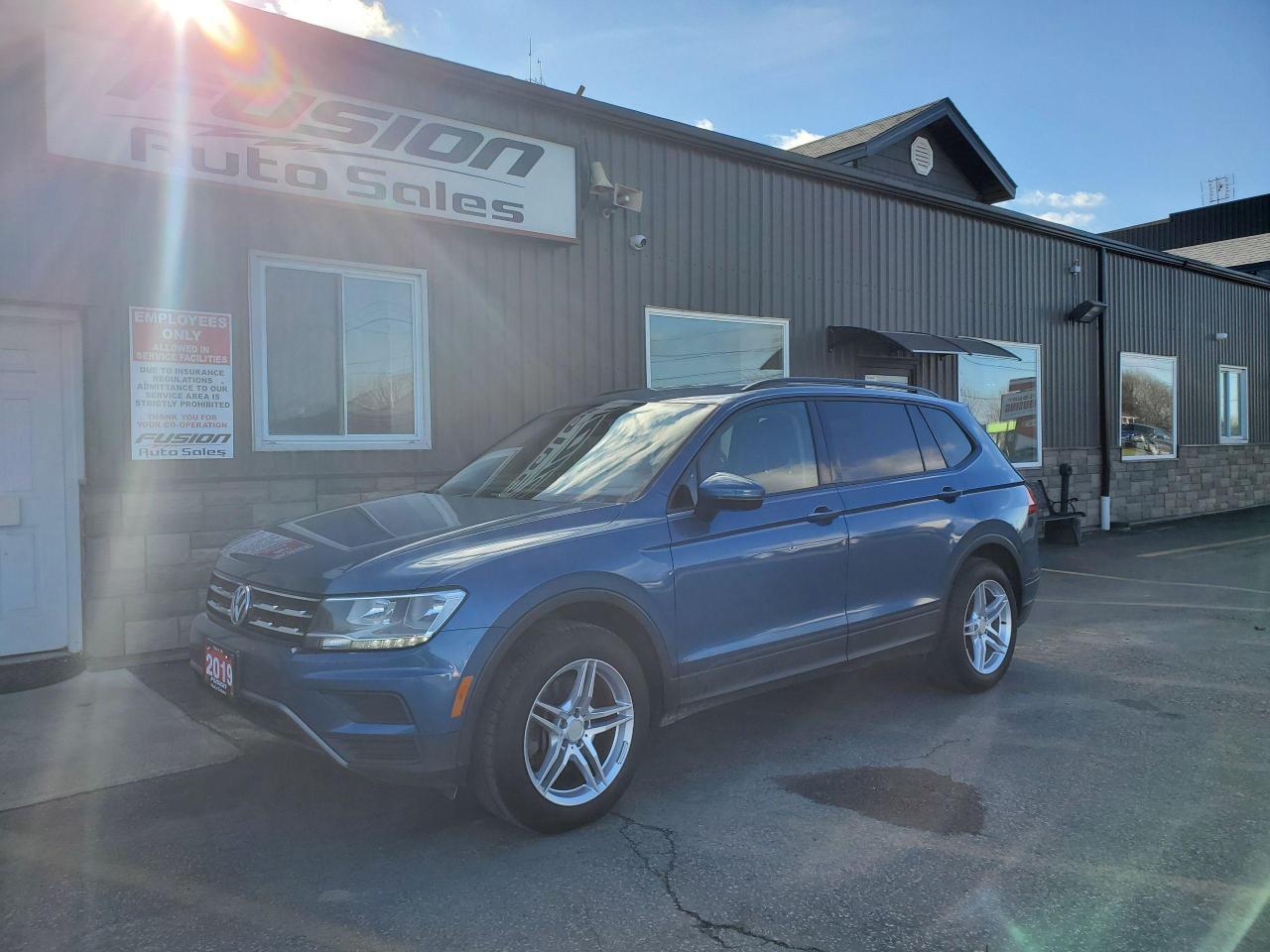 Used 2019 Volkswagen Tiguan Trendline 4Motion-REAR CAMERA-HEATED SEATS-BLUETOO for sale in Tilbury, ON