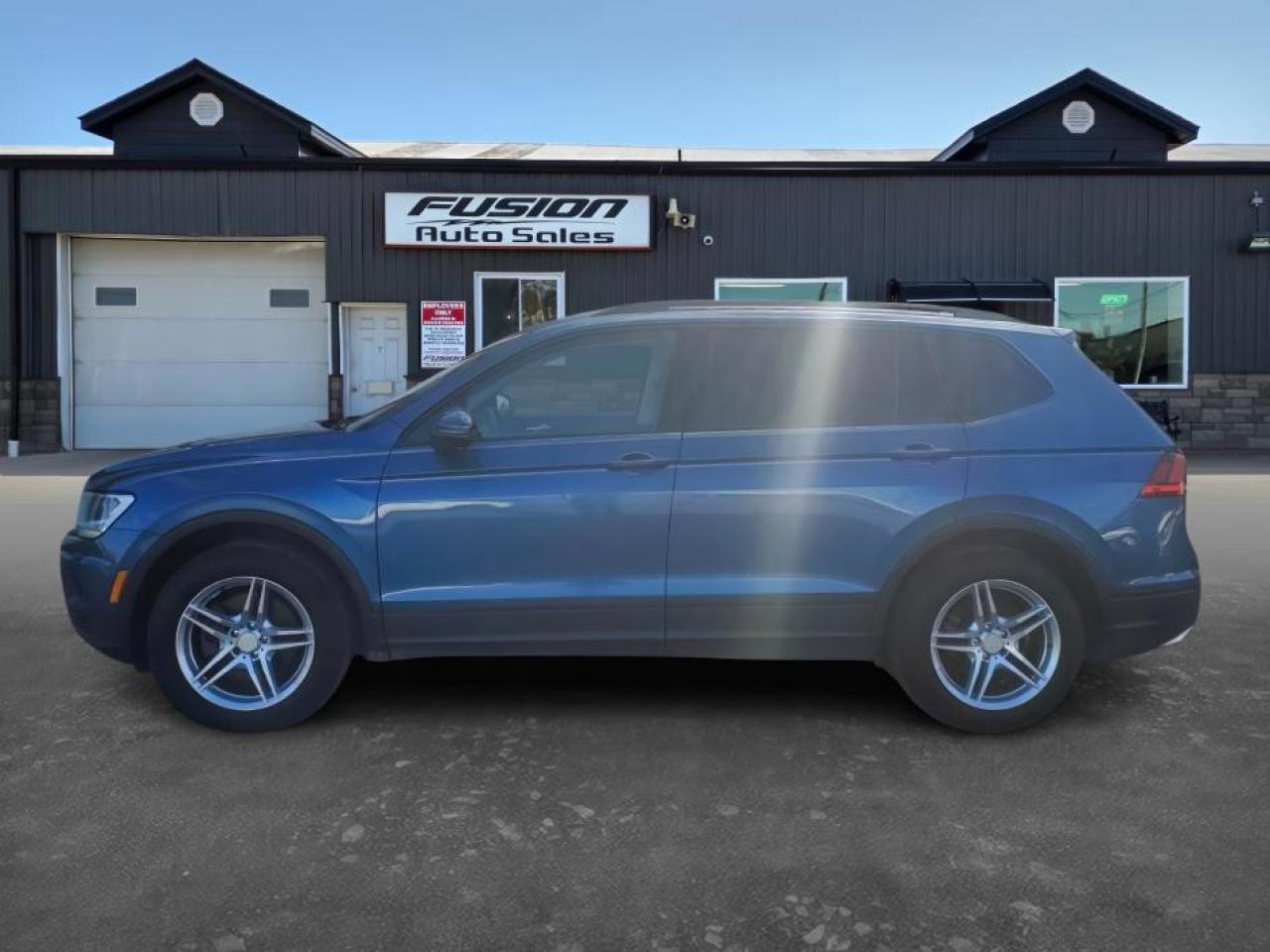 2019 Volkswagen Tiguan Trendline 4Motion-REAR CAMERA-BLUETOOTH-HEATED SEA - Photo #2