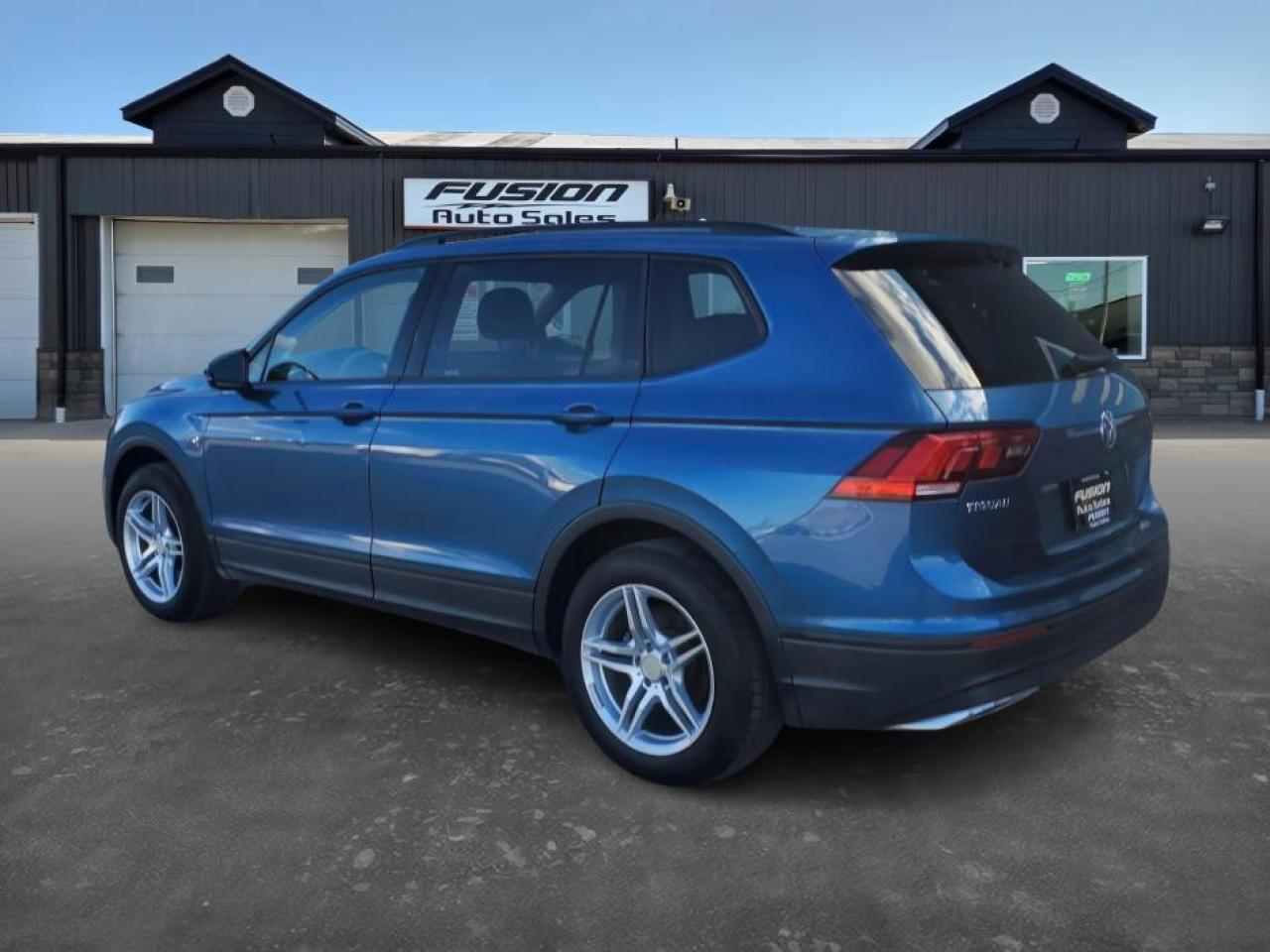 2019 Volkswagen Tiguan Trendline 4Motion-REAR CAMERA-BLUETOOTH-HEATED SEA - Photo #3