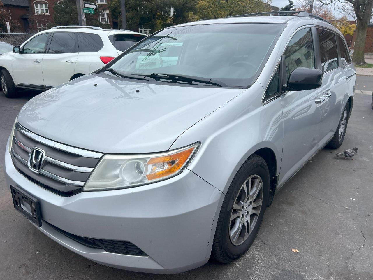 Used 2012 Honda Odyssey 4DR WGN W/RES for sale in Hamilton, ON