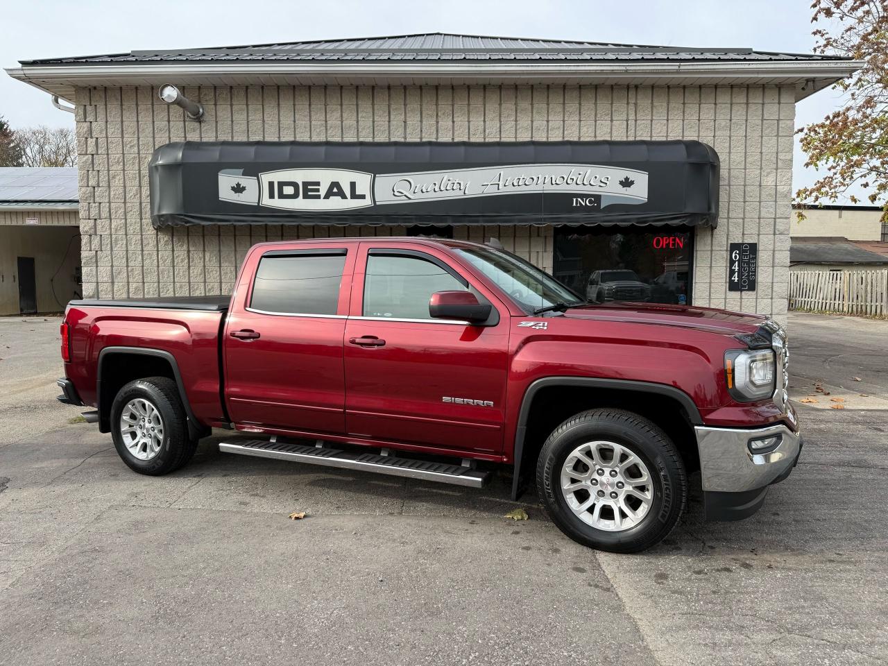 Used 2017 GMC Sierra 1500 SLE for sale in Mount Brydges, ON