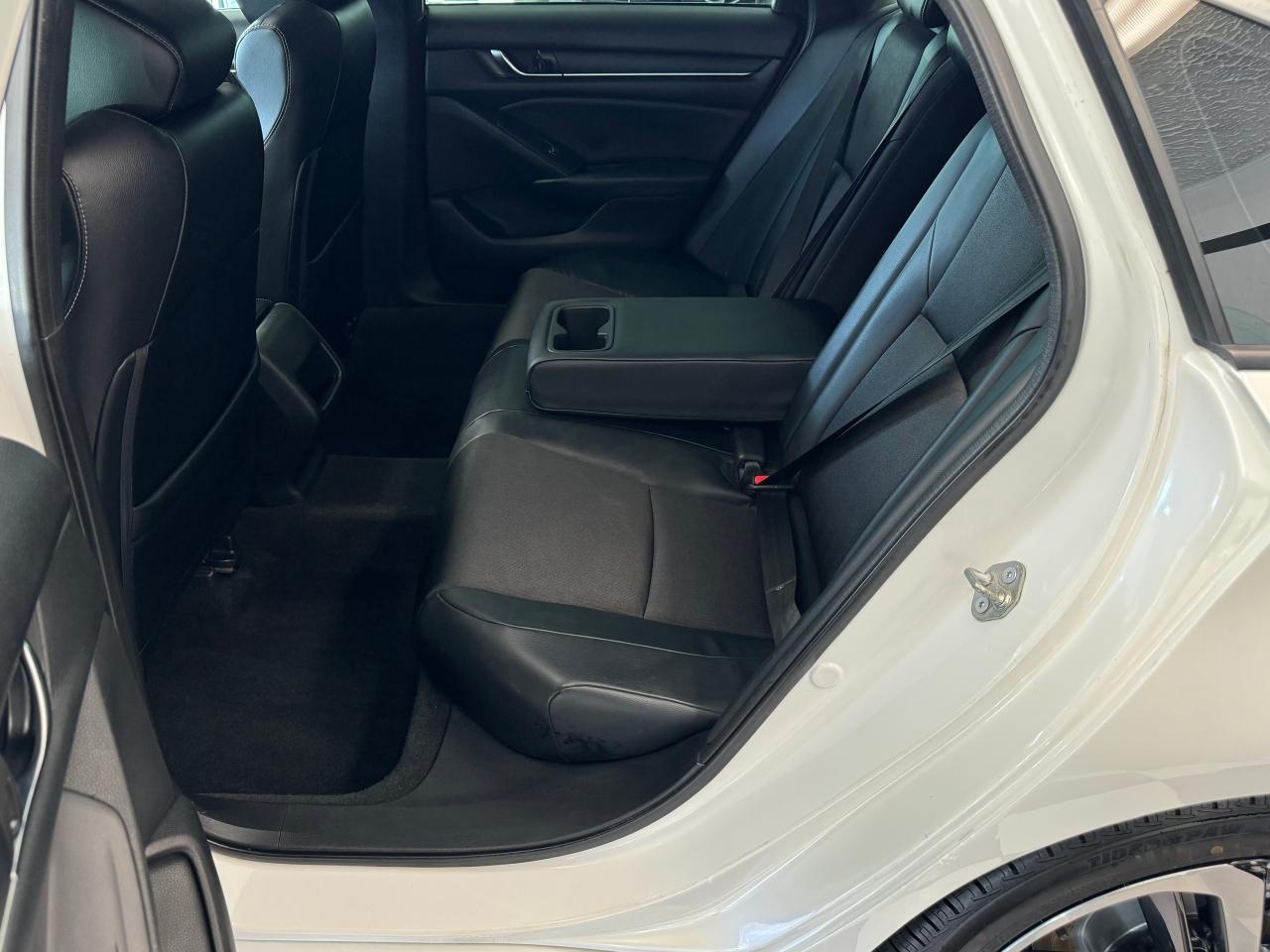 2018 Honda Accord SPORT+New Tires+Adaptive Cruise+Roof+CLEAN CARFAX - Photo #24