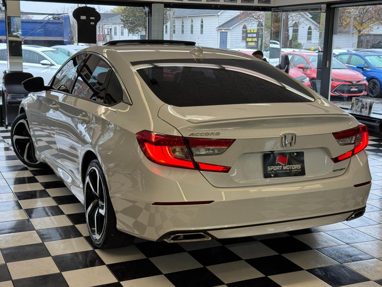 2018 Honda Accord SPORT+New Tires+Adaptive Cruise+Roof+CLEAN CARFAX - Photo #15