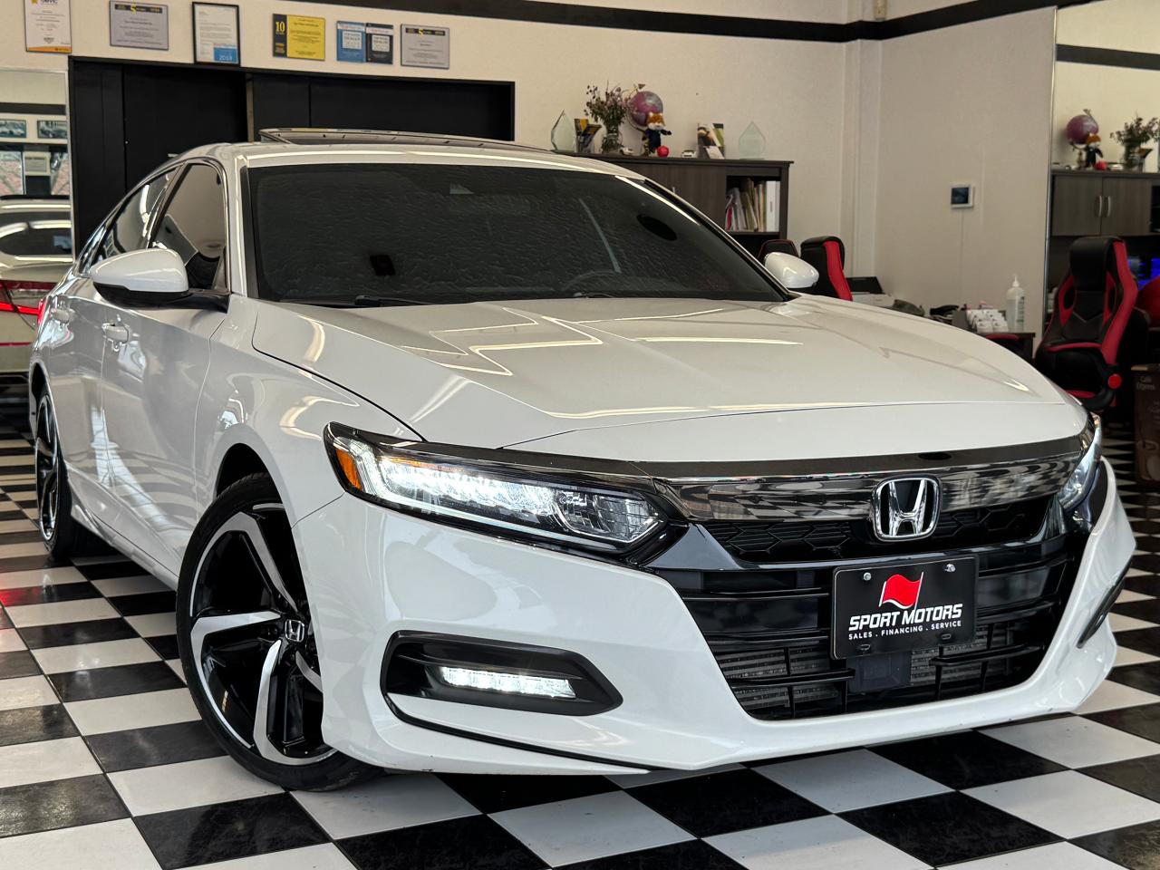 2018 Honda Accord SPORT+New Tires+Adaptive Cruise+Roof+CLEAN CARFAX Photo16