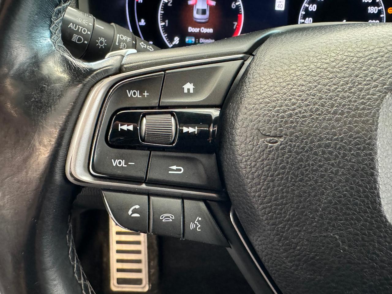 2018 Honda Accord SPORT+New Tires+Adaptive Cruise+Roof+CLEAN CARFAX - Photo #45