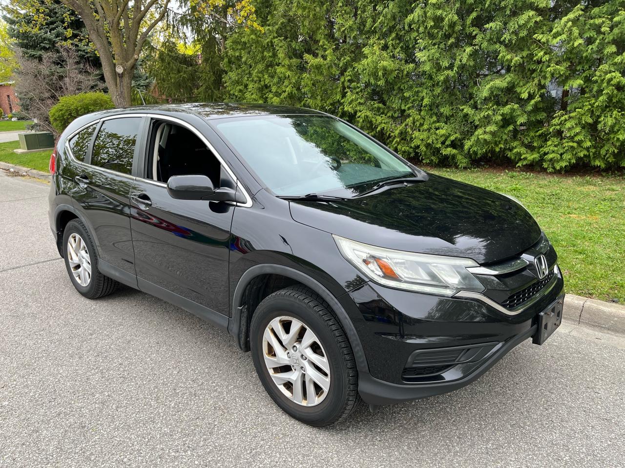 2015 Honda CR-V 2015 CRV SE AWD - ONLY 1 LOCAL OWNER!! - Photo #2