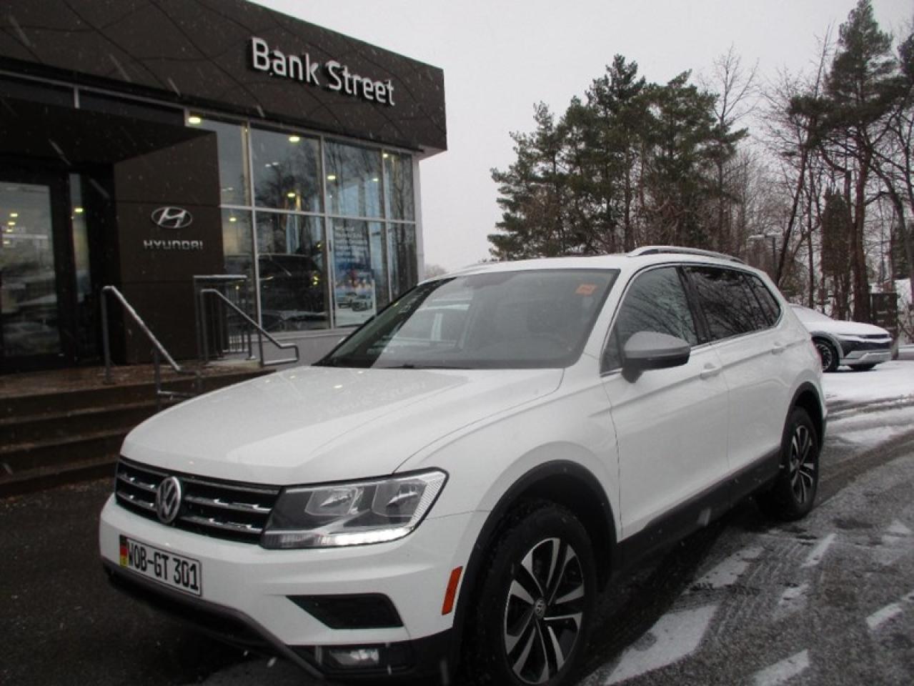 Used 2021 Volkswagen Tiguan United 4MOTION for sale in Ottawa, ON