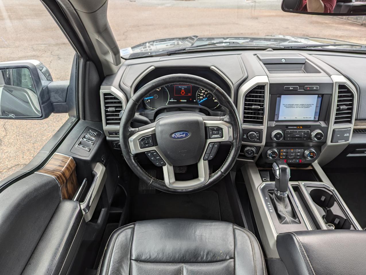 2019 Ford F-150 Lariat Photo5