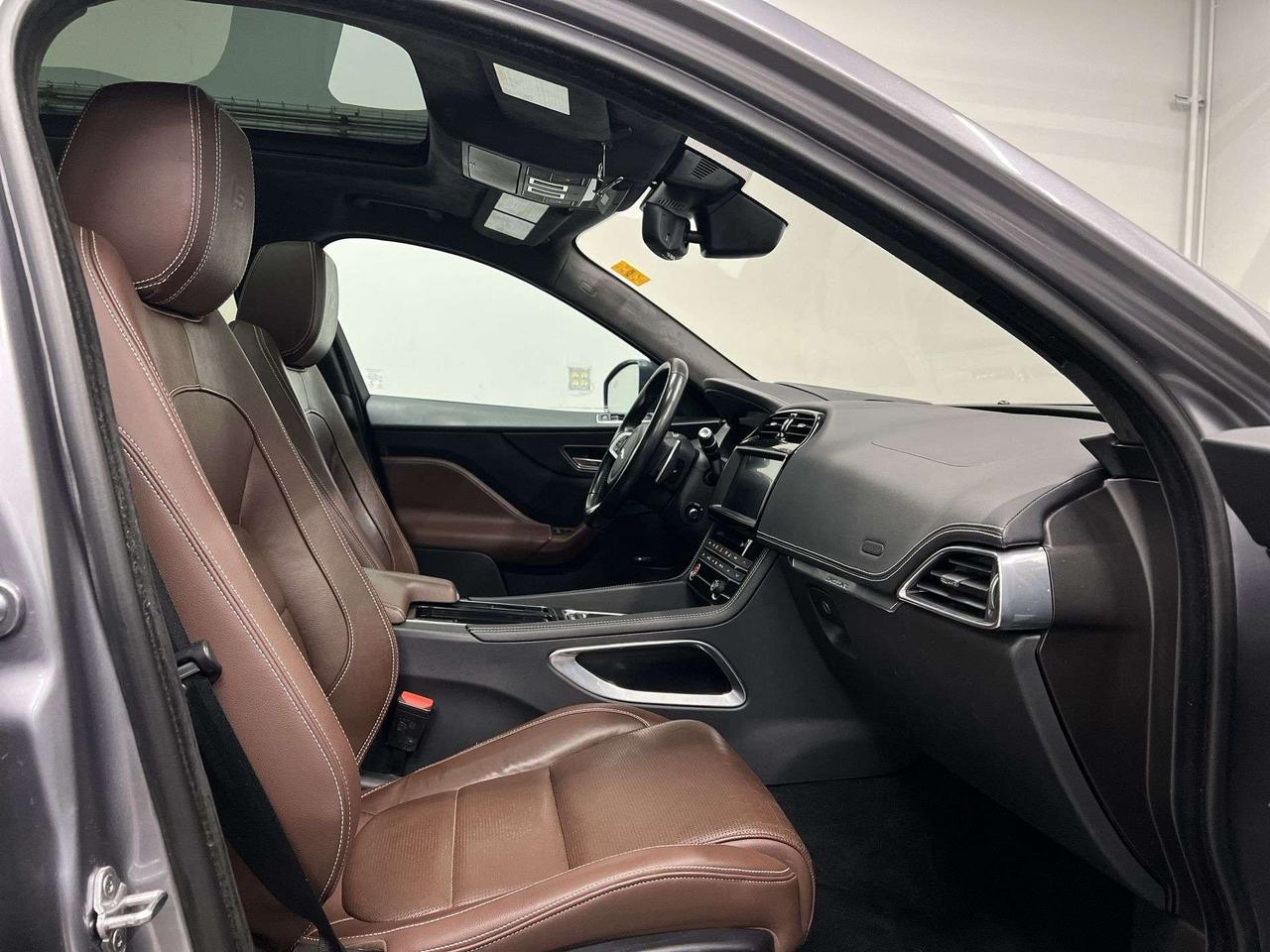 2020 Jaguar F-PACE S AWD | 380HP SUPERCHARGED V6 | LEATHER Photo