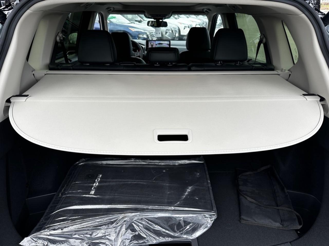 2025 Nissan Rogue AWD Platinum Photo