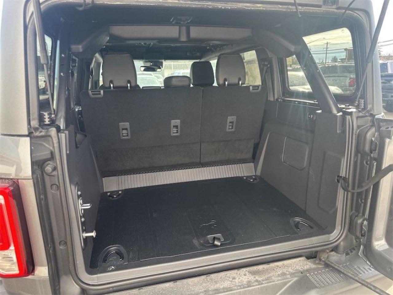 2024 Ford Bronco Black Diamond  - Heated Seats Photo5