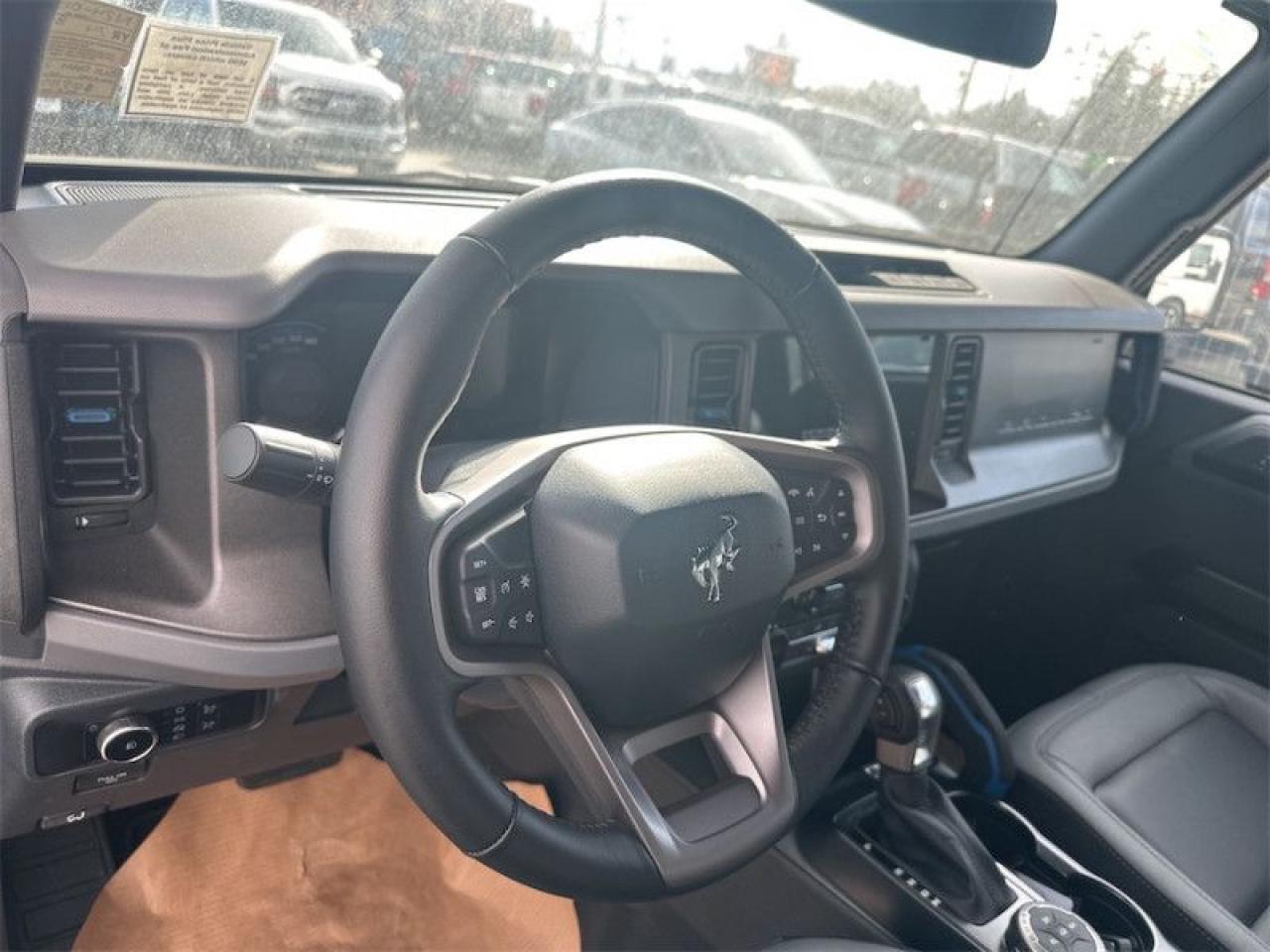 2024 Ford Bronco Black Diamond  - Heated Seats Photo5