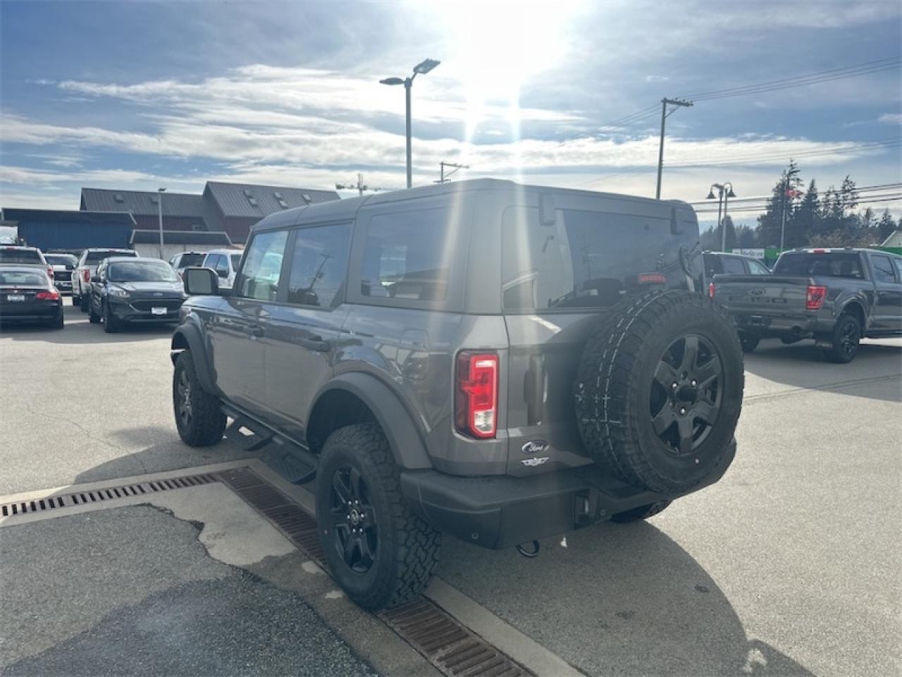 2024 Ford Bronco Black Diamond  - Heated Seats Photo2