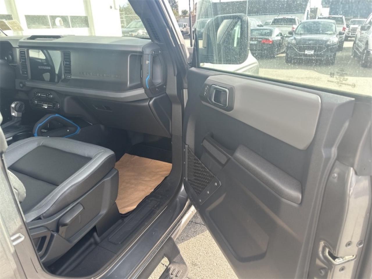 2024 Ford Bronco Black Diamond  - Heated Seats Photo5