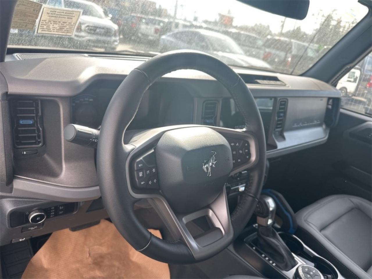 2024 Ford Bronco Black Diamond  - Heated Seats Photo5