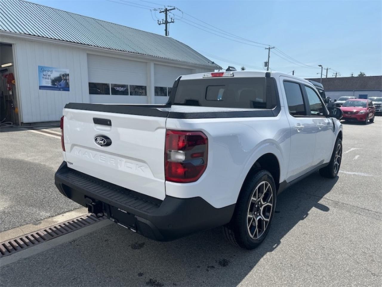 2025 Ford Maverick Lariat  - Tow Package Photo4